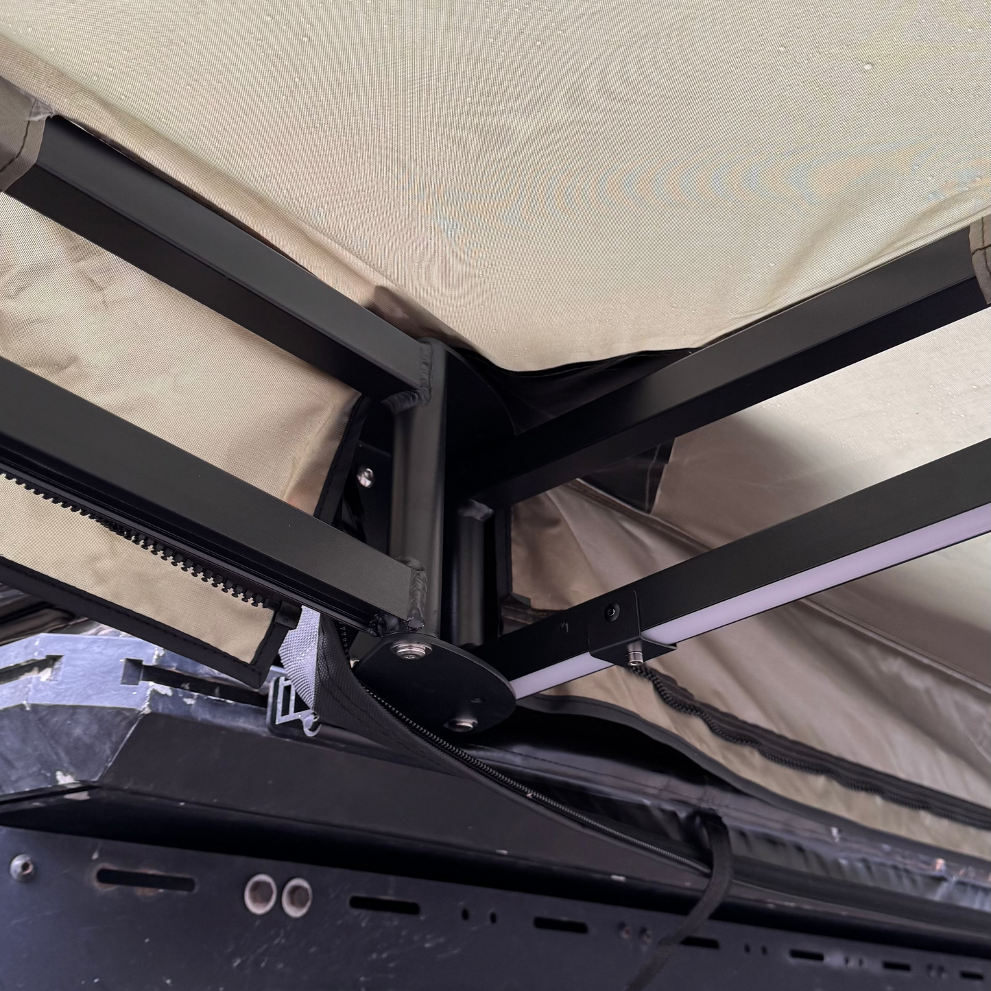 toldo tribu 180 - RunaX