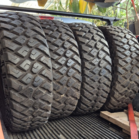 5 NEUMÁTICOS MAXXIS RAZR MT -- USADOS SEMI NUEVOS - RunaX