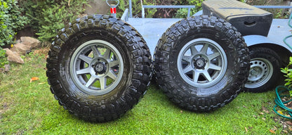 neumáticos maxxis razr mt y llantas icon rebound pro -- usados semi nuevos - RunaX